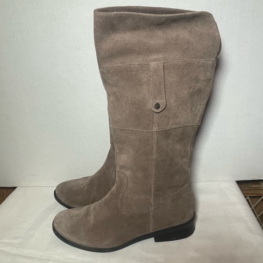 Me Too || Gray Suede Tall Shaft 1" Heel Boot sz10